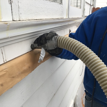 Blowing Insulation